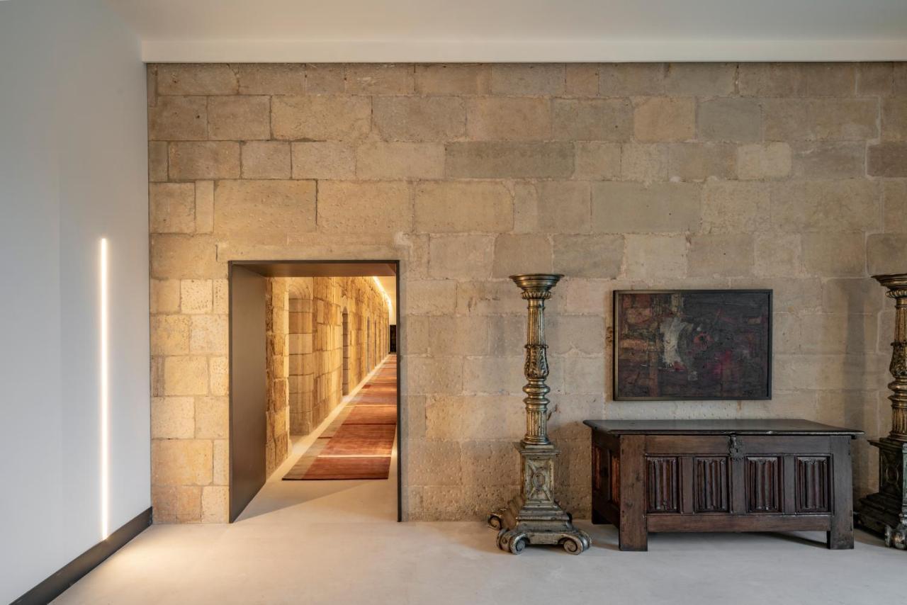 Parador De Turismo De Leon Luaran gambar The interior of the house