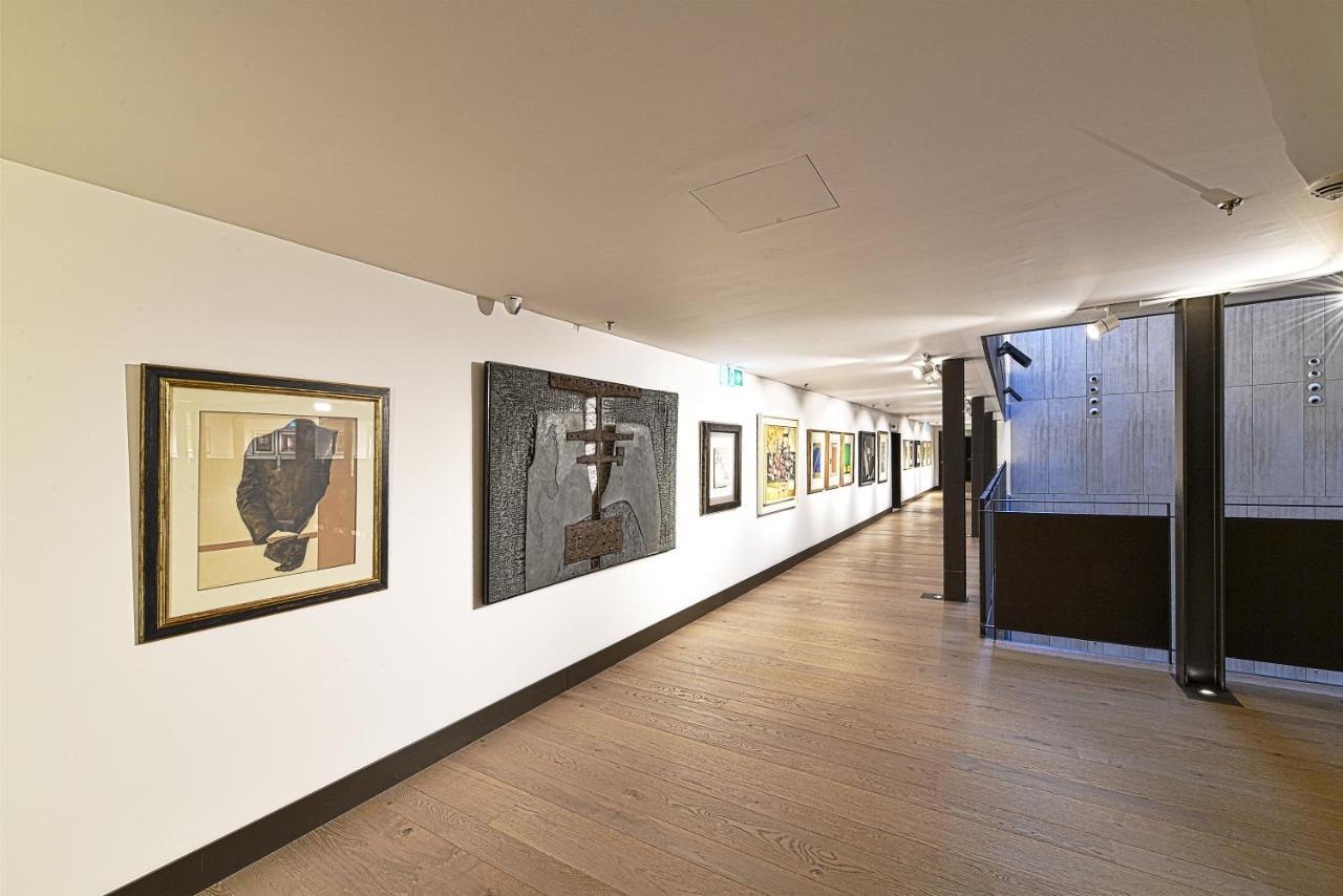 Parador De Turismo De Leon Luaran gambar Interior of the gallery
